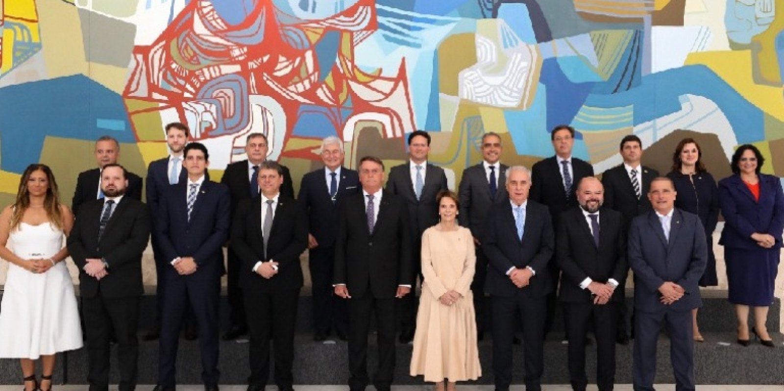 10 ministros deixaram o Governo Federal visando as eleições deste ano