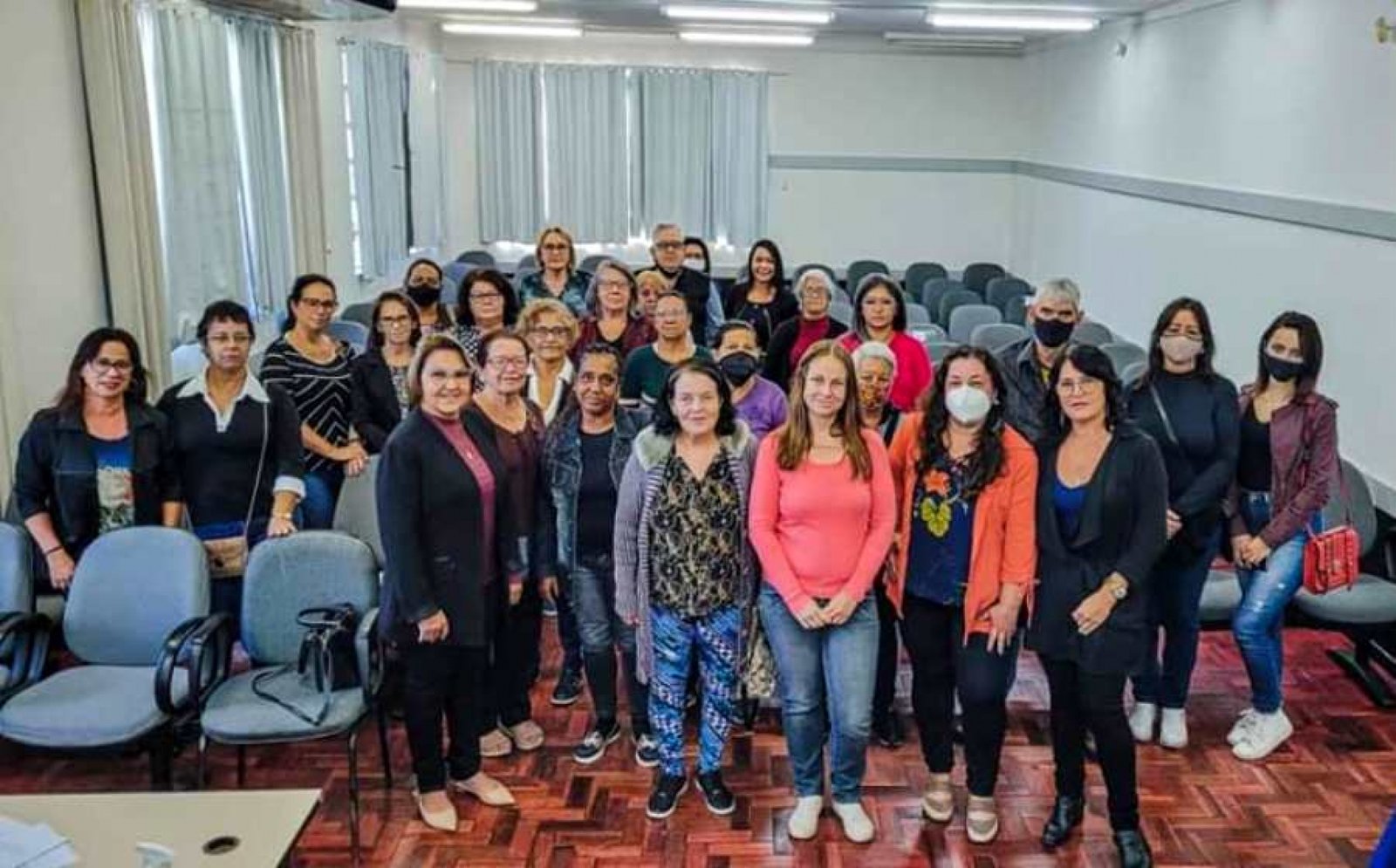 Cursos de aperfeiçoamento de Espanhol e Informática Básica em Sapucaia do Sul