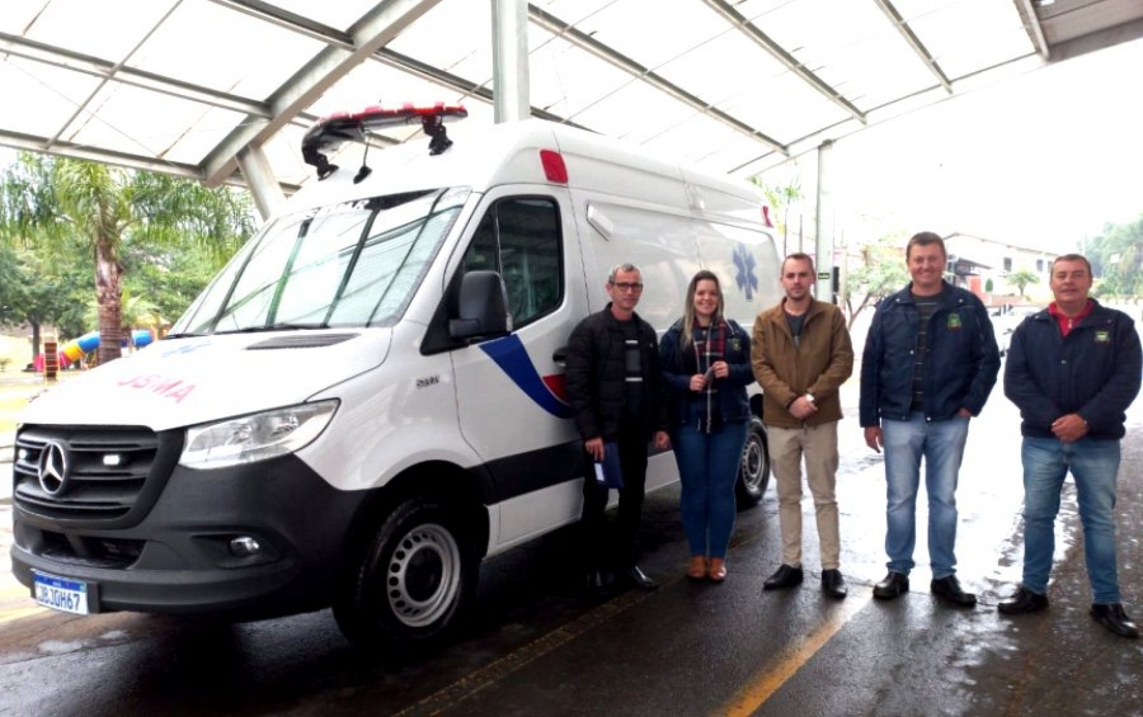 Nova ambulância para atender a população de Pareci Novo