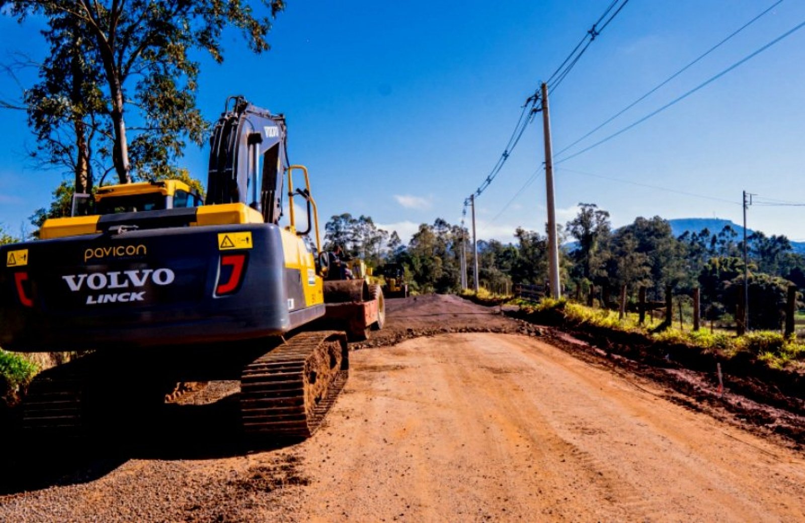Obras da Rodovia Transaçoriana seguem em ritmo acelerado