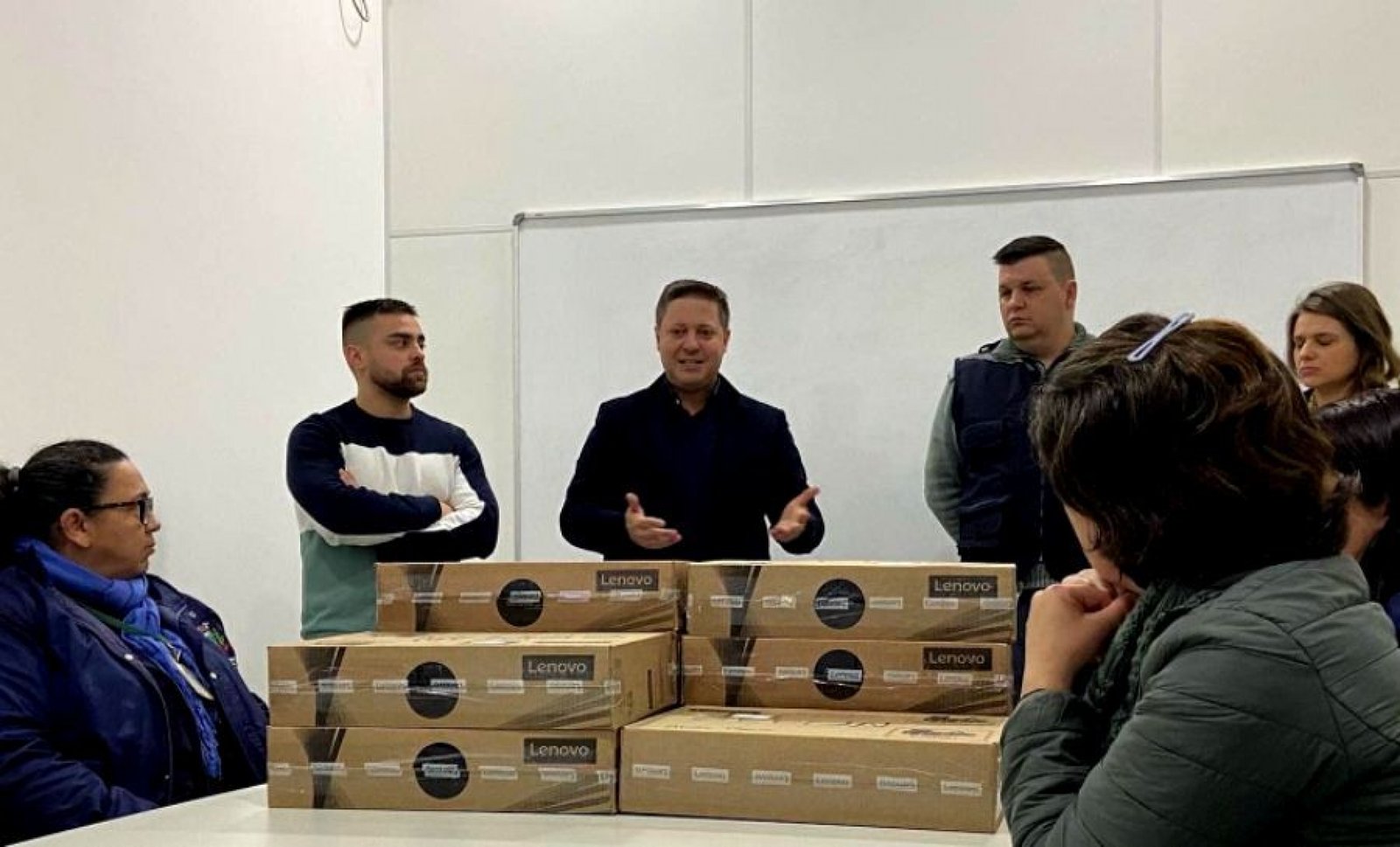 Prefeitura de Nova Santa Rita entrega computadores  aos Agentes Comunitários
