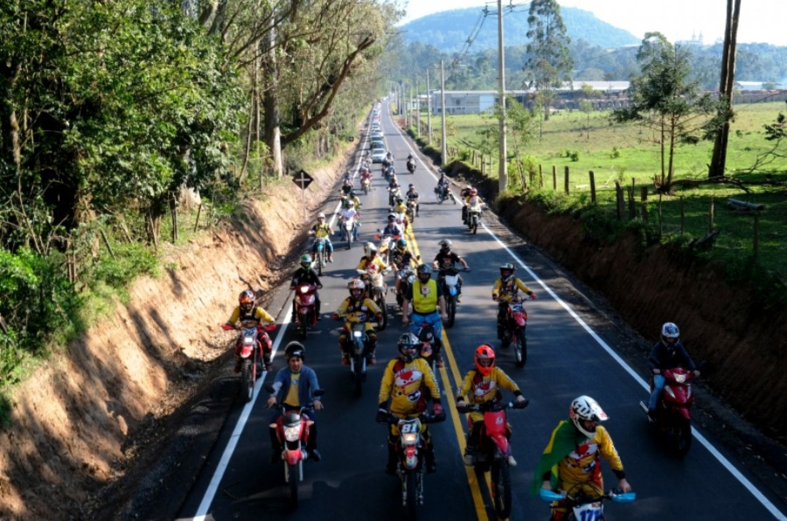 Inauguração da Rodovia Transaçoriana em Capela de Santana