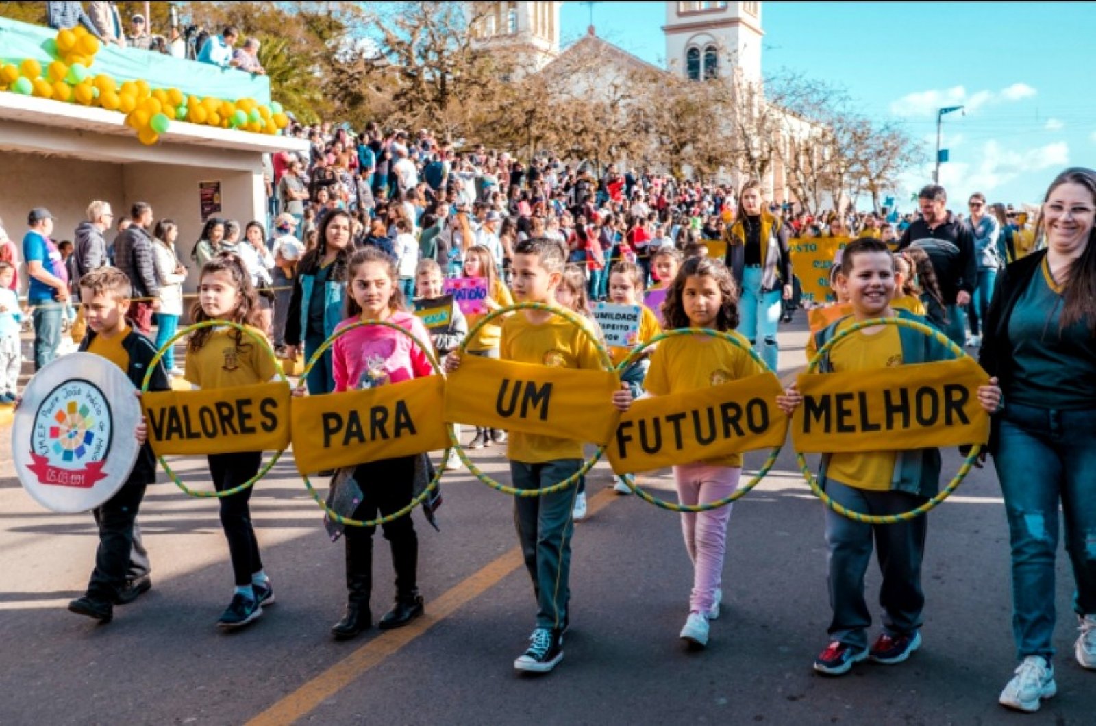 Desfile Cívico 2022 mobilizou Capela de Santana no sábado
