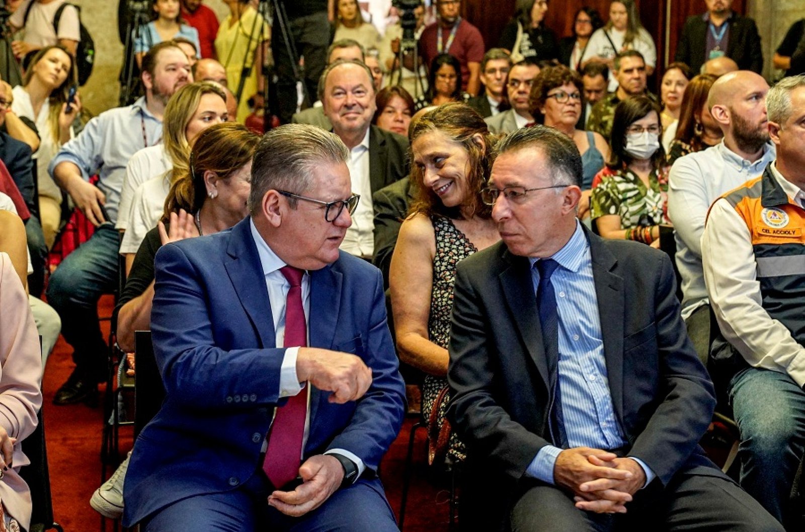 PRESIDENTE DA ASSEMBLEIA LEGISLATIVA ASSUME GOVERNO
