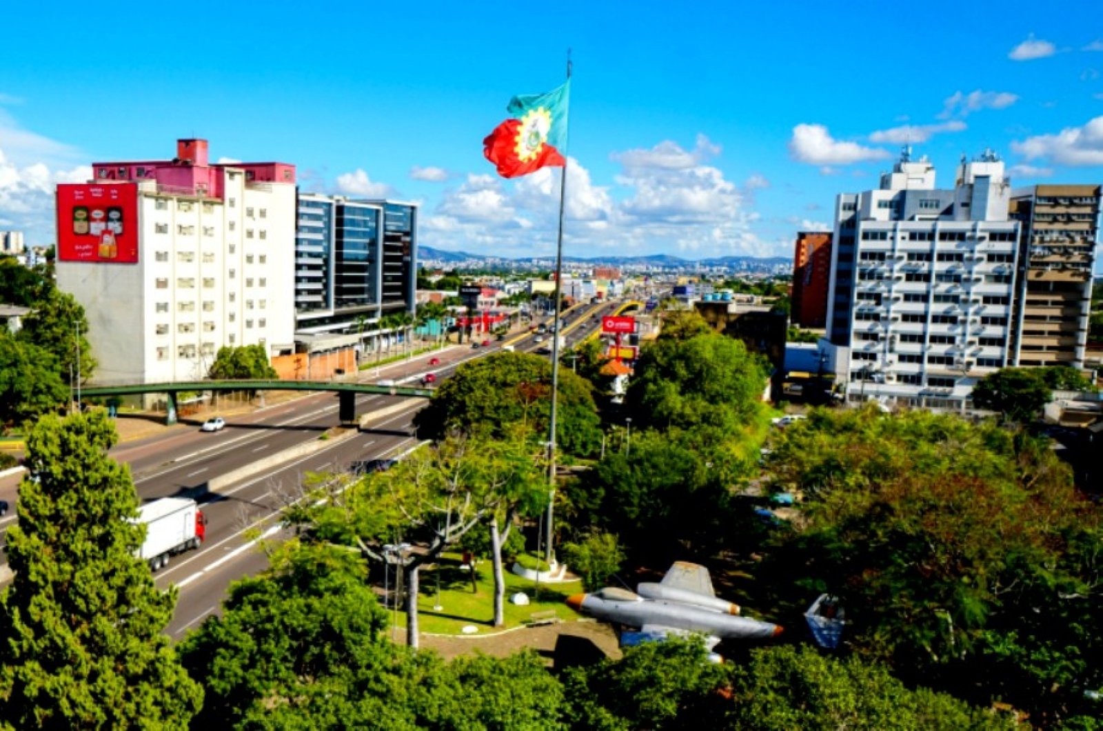 CANOAS ATINGE A MARCA DE 45 MIL EMPRESAS ATIVAS