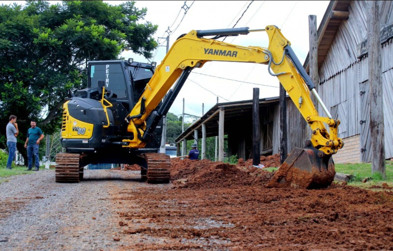 Obras de nova rede hidráulica no Parque de Eventos Olmiro Brandão
