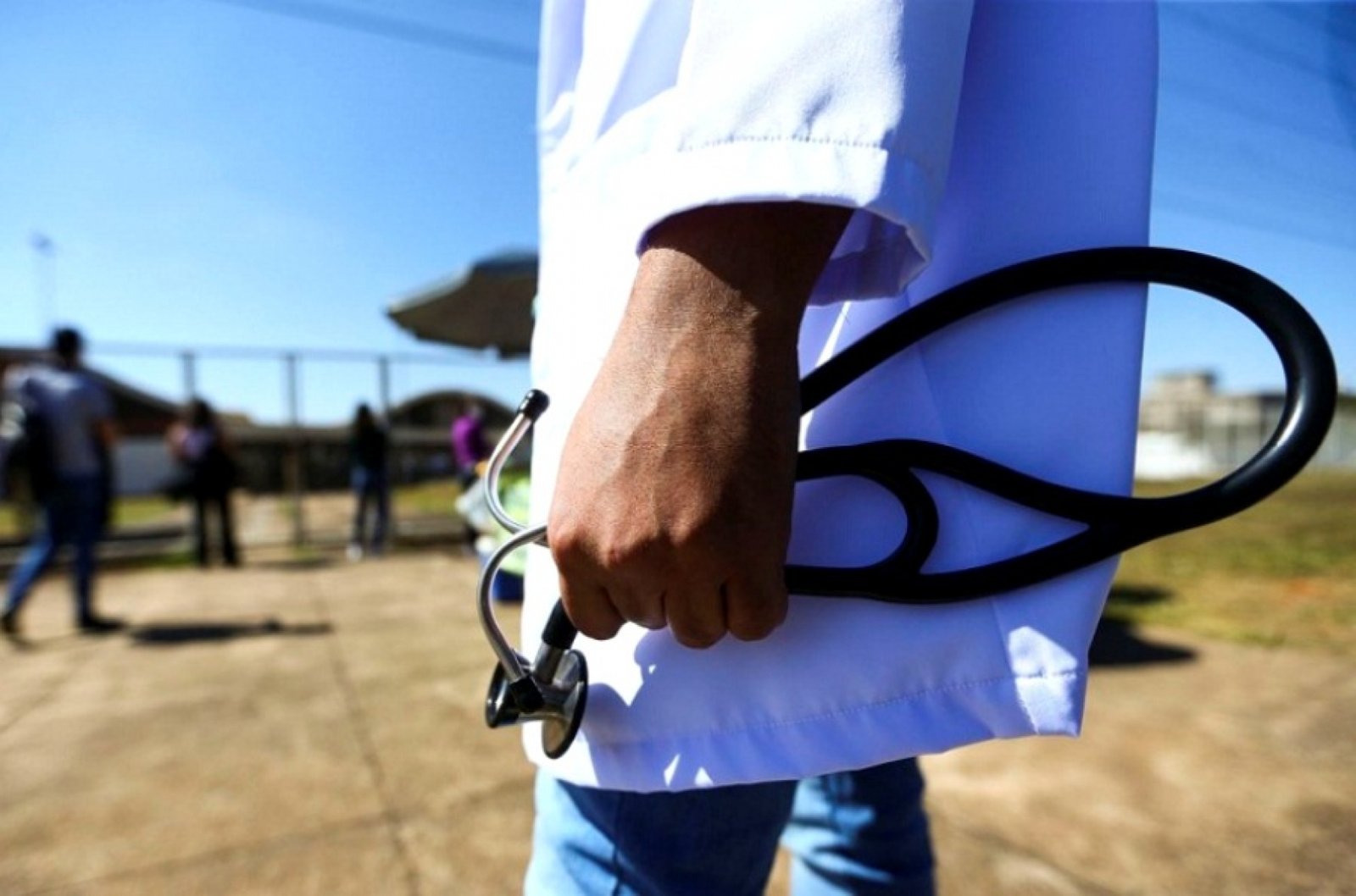 LANÇADO NOVO PROGRAMA MAIS MÉDICOS PARA O BRASIL