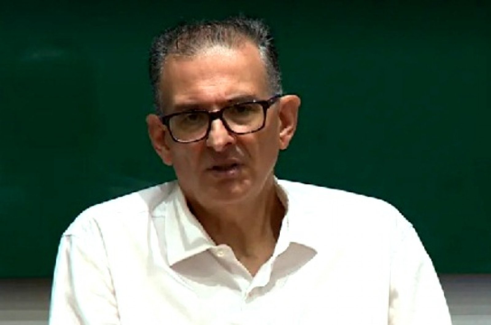 PREFEITO JAIRO JORGE REASSUME GOVERNO DE CANOAS