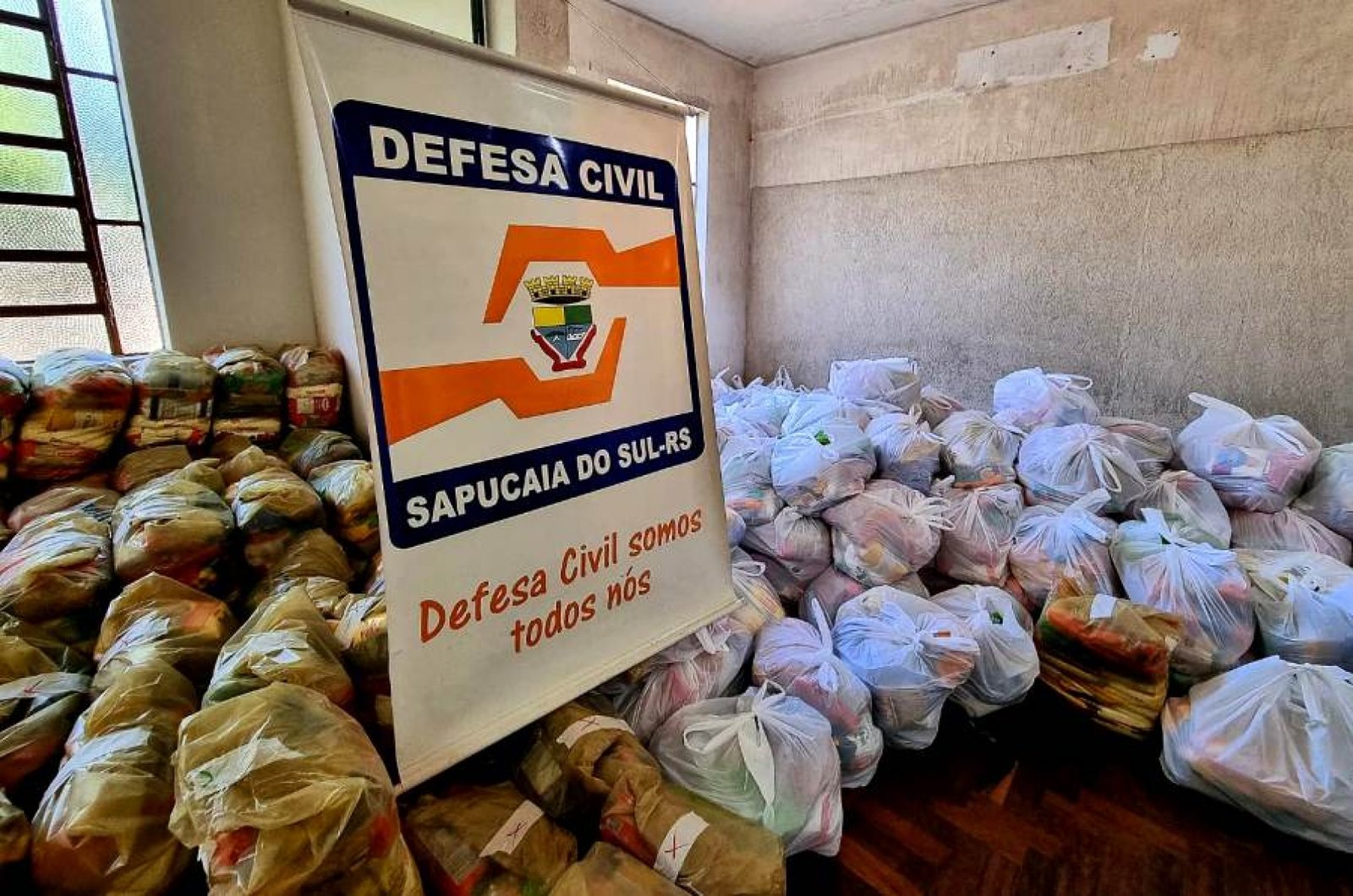 AÇÃO INTEGRADA ARRECADOU 5 TONELADAS DE ALIMENTOS EM SAPUCAIA