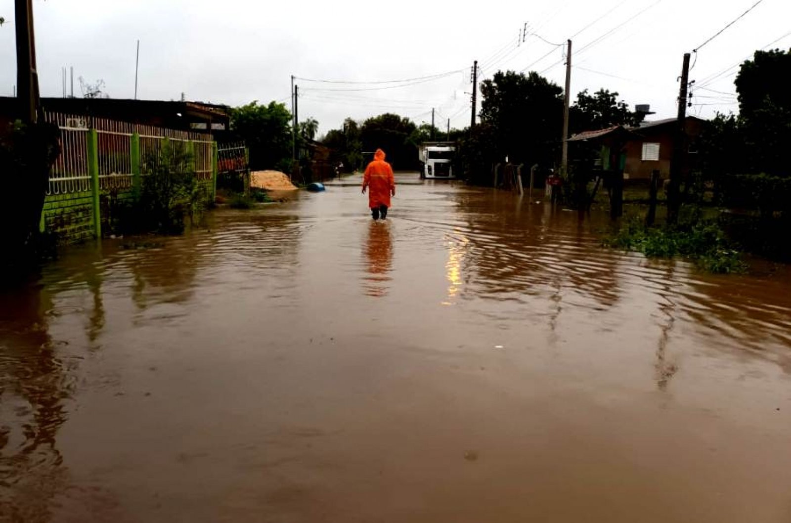 Defesa Civil realiza atendimentos de emergência na cidade