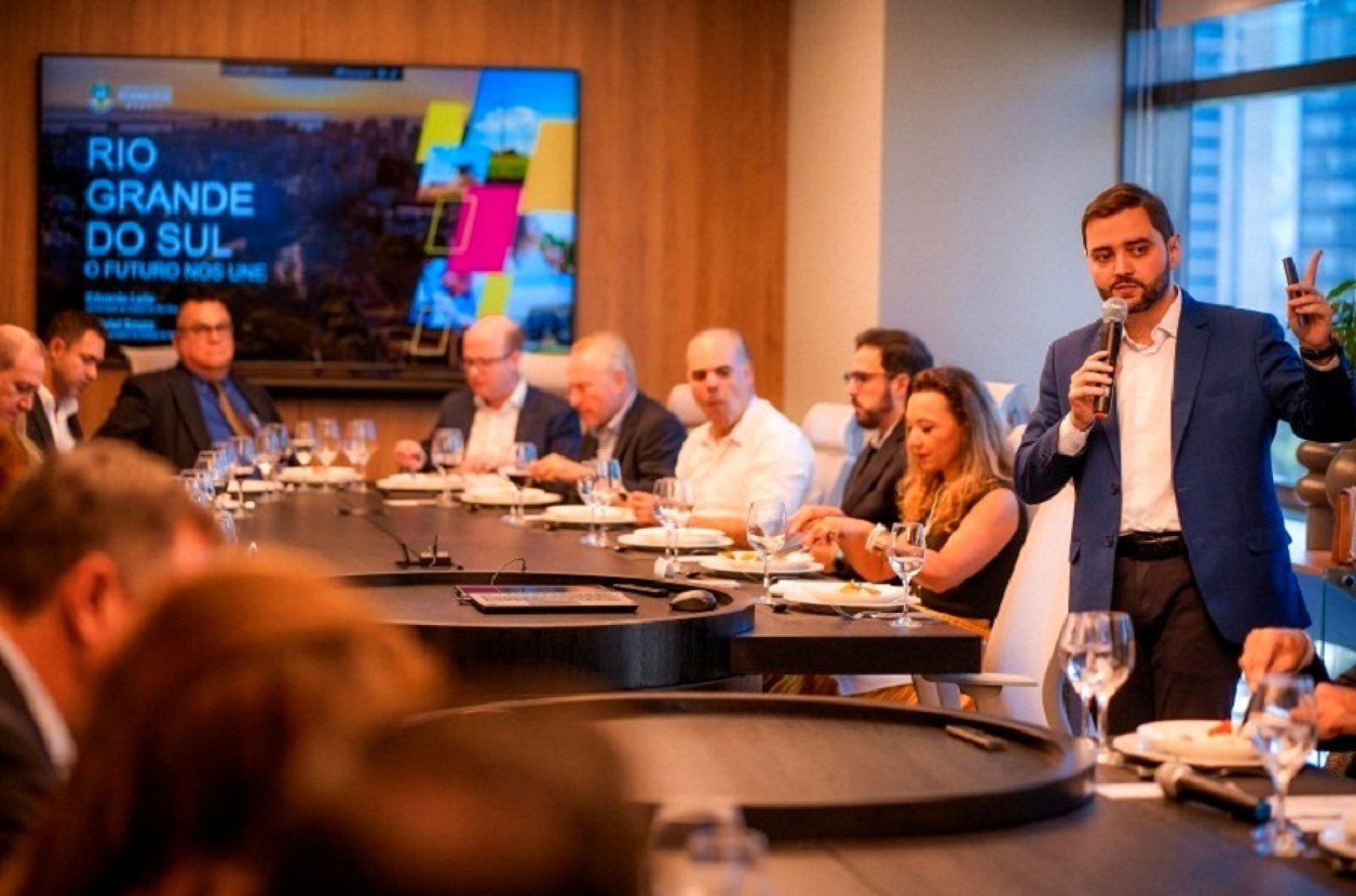 GOVERNO GAÚCHO PROSPECTA INVESTIMENTOS EM SP