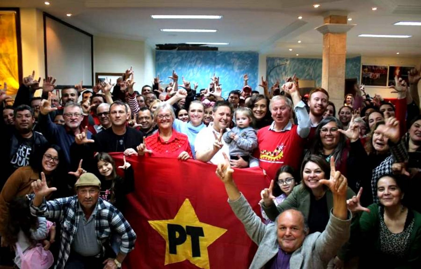 PT inaugurou nova sede em Nova Santa Rita