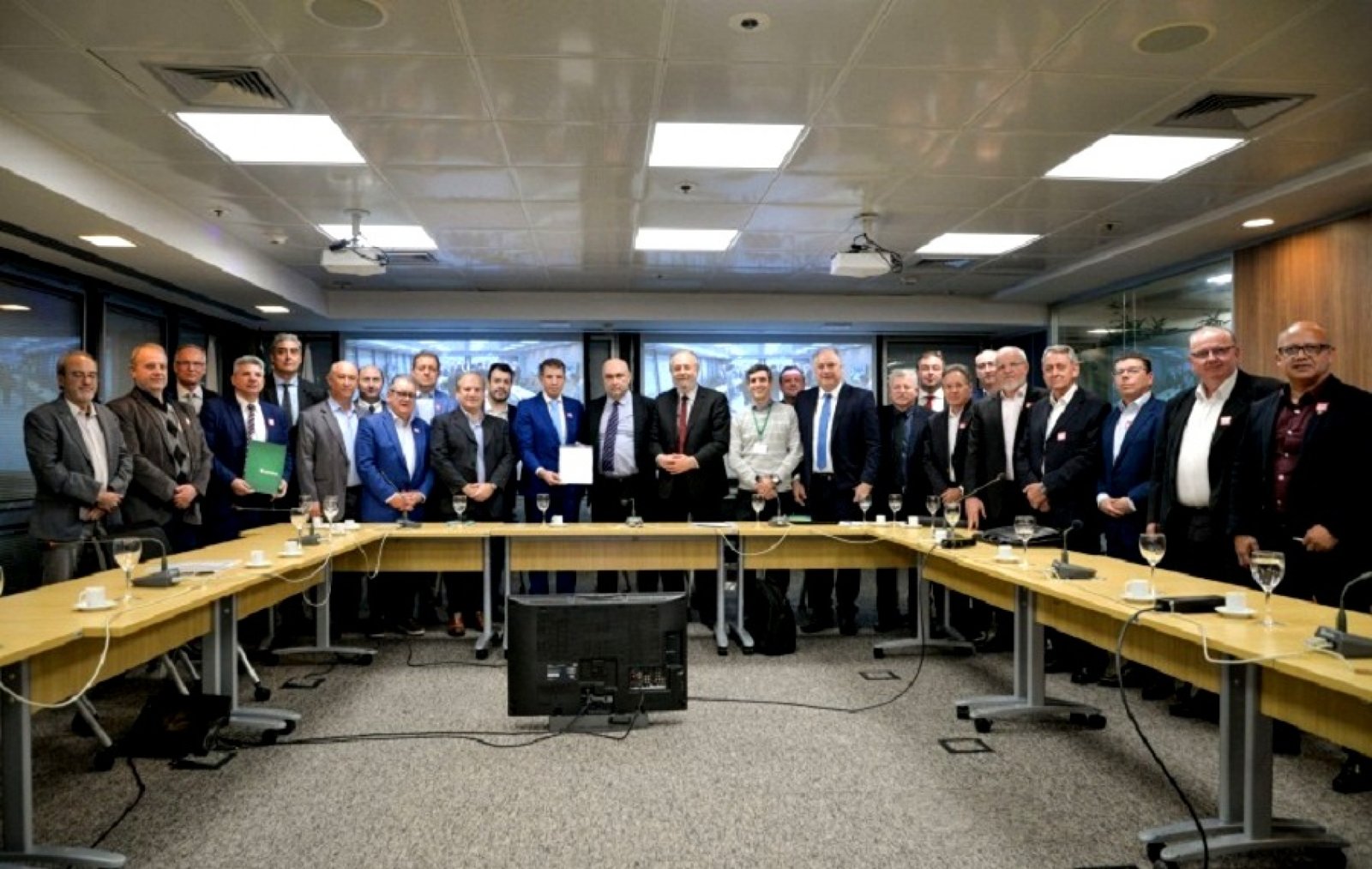 Comitiva gaúcha busca crédito de 2 bilhões junto ao BNDES