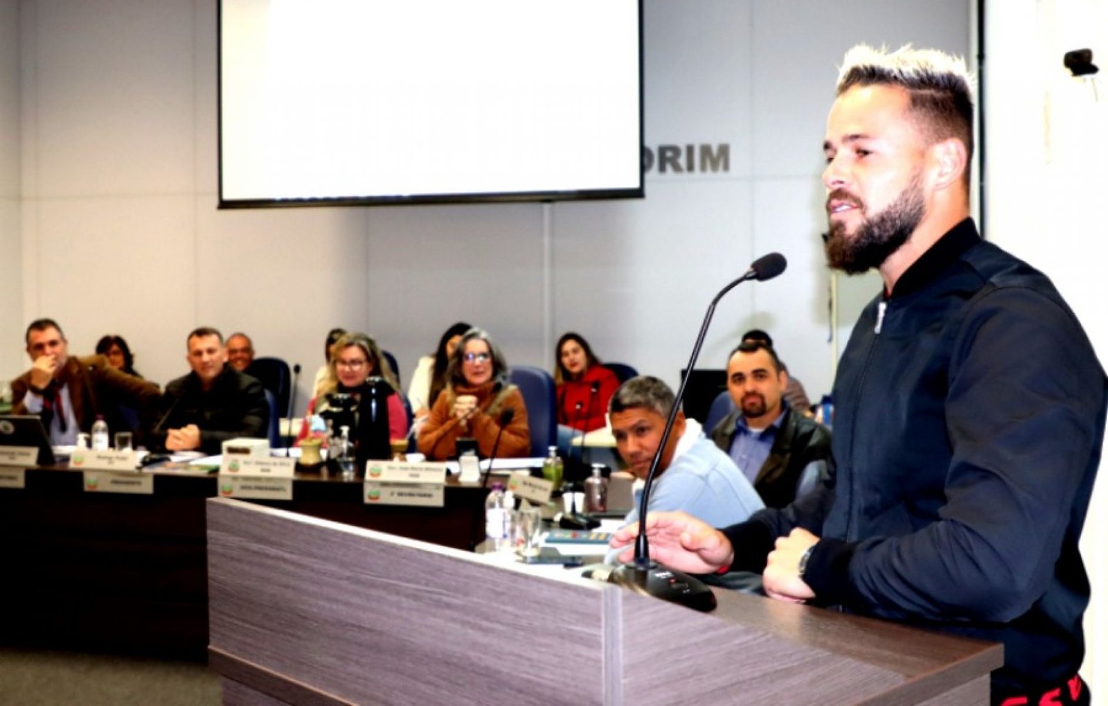 Atleta Marlon Oliveira Araújo foi agraciado com o título de cidadão Nova Santarritense