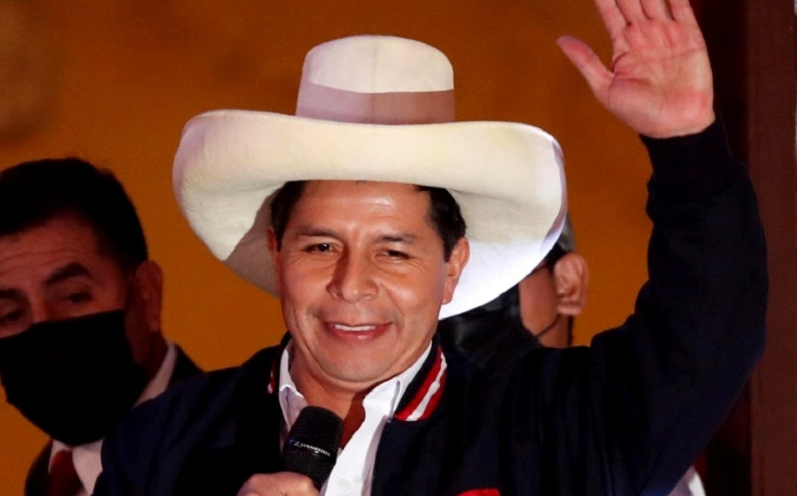 Novo líder do Peru assumiu a presidência do país