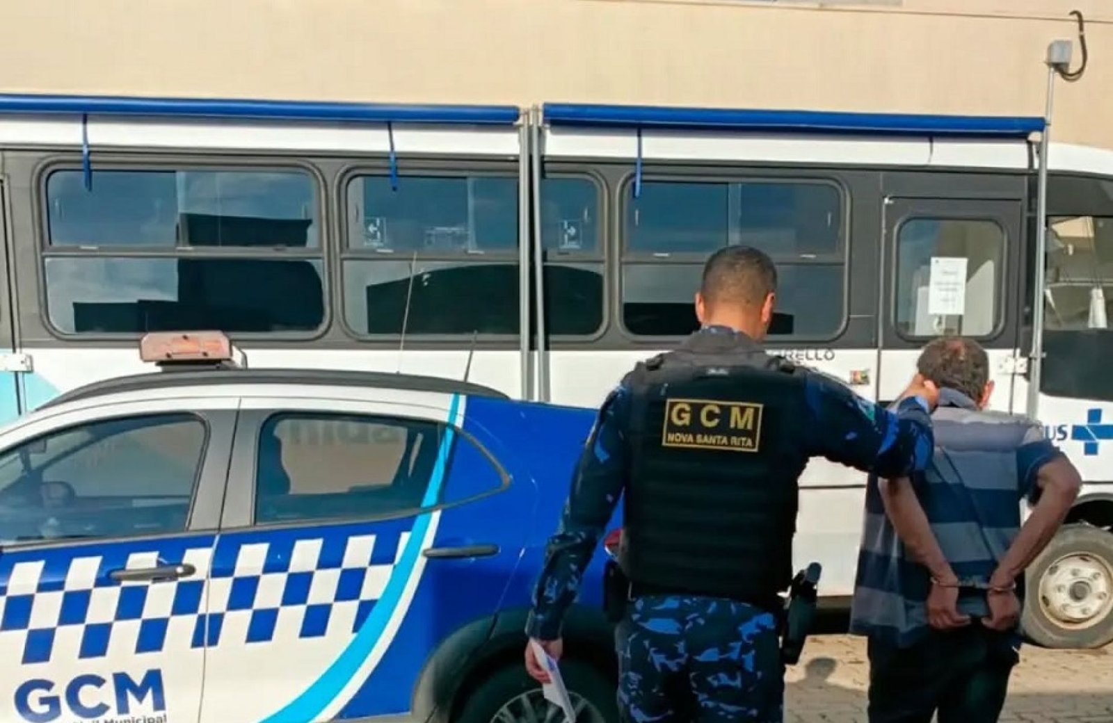 Imagem ilustrativa: Homem é preso após ocorrência dentro de ônibus em Berto Círio