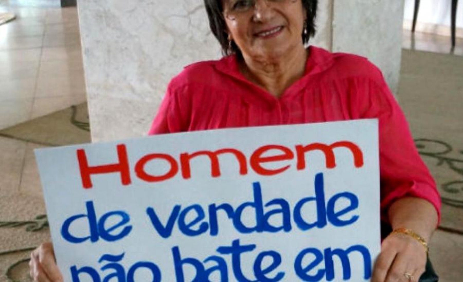Nos 15 anos da Lei Maria da Penha, combate à violência ainda exige avanços