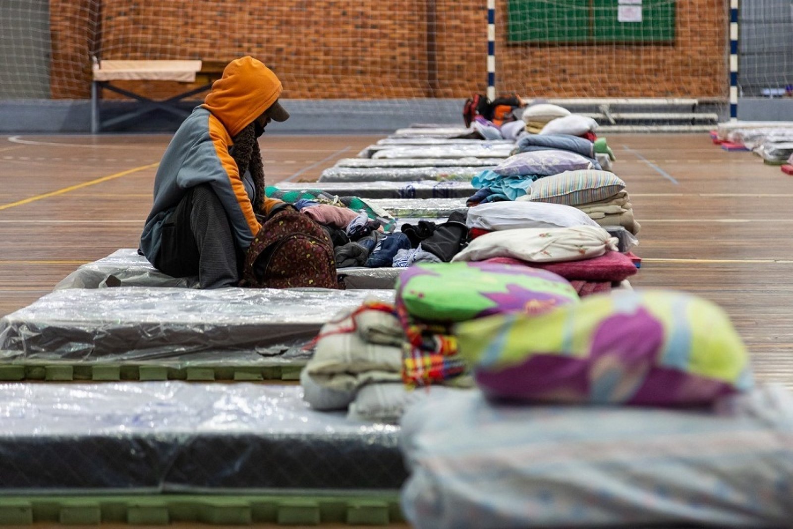 Ação de acolhimento aos moradores de rua no Centro Olímpico Municipal foi prorrogada