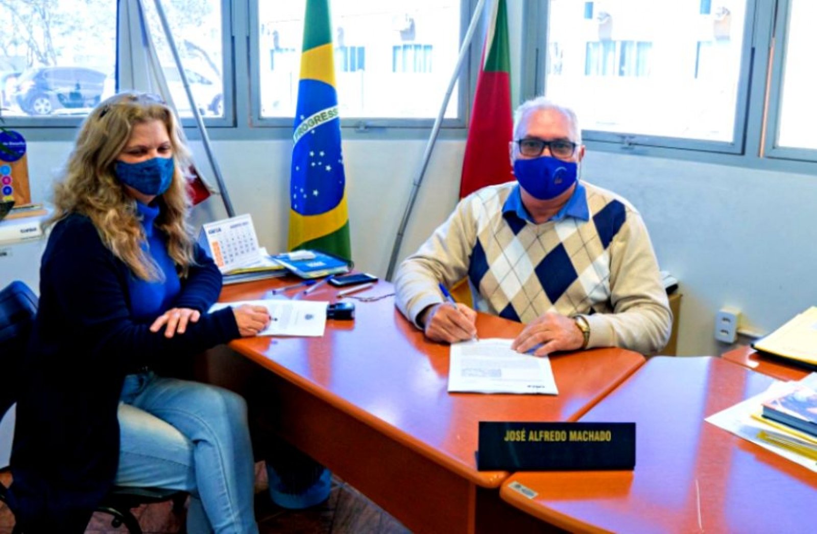 Prefeito Alfredo Machado assinou contrato de repasse da União Federal para pavimentações