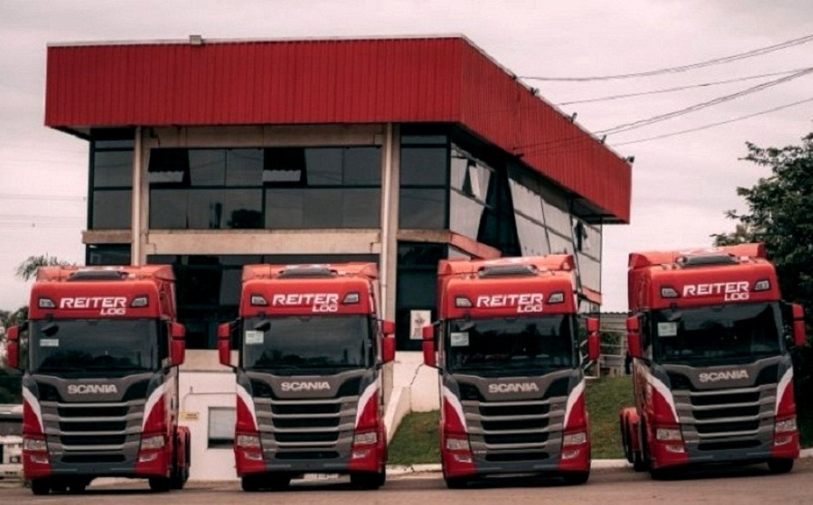 Reiter Log compra lote com 124 caminhões Scania movidos a gás