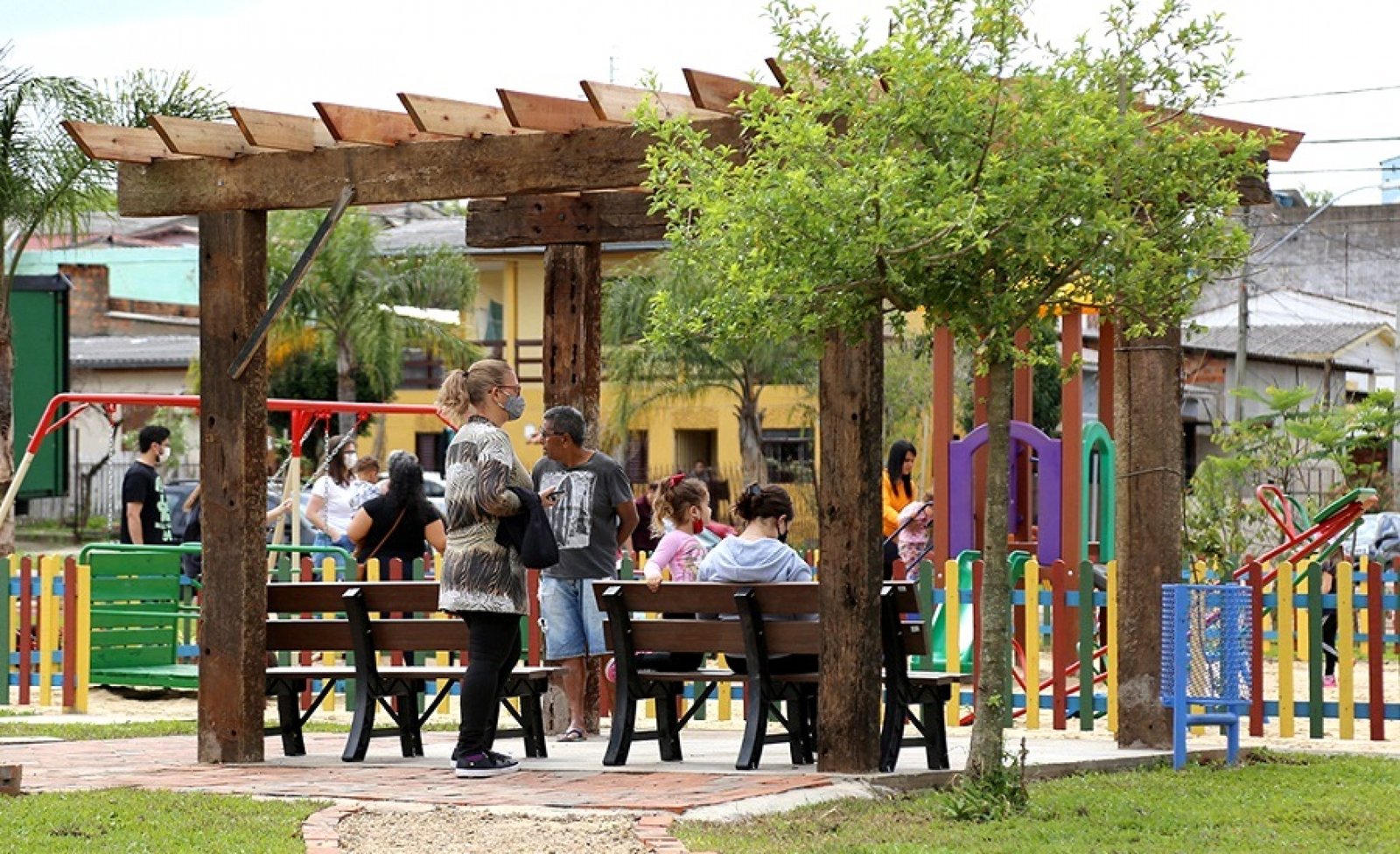Praça dos Emancipacionistas é entregue para a comunidade