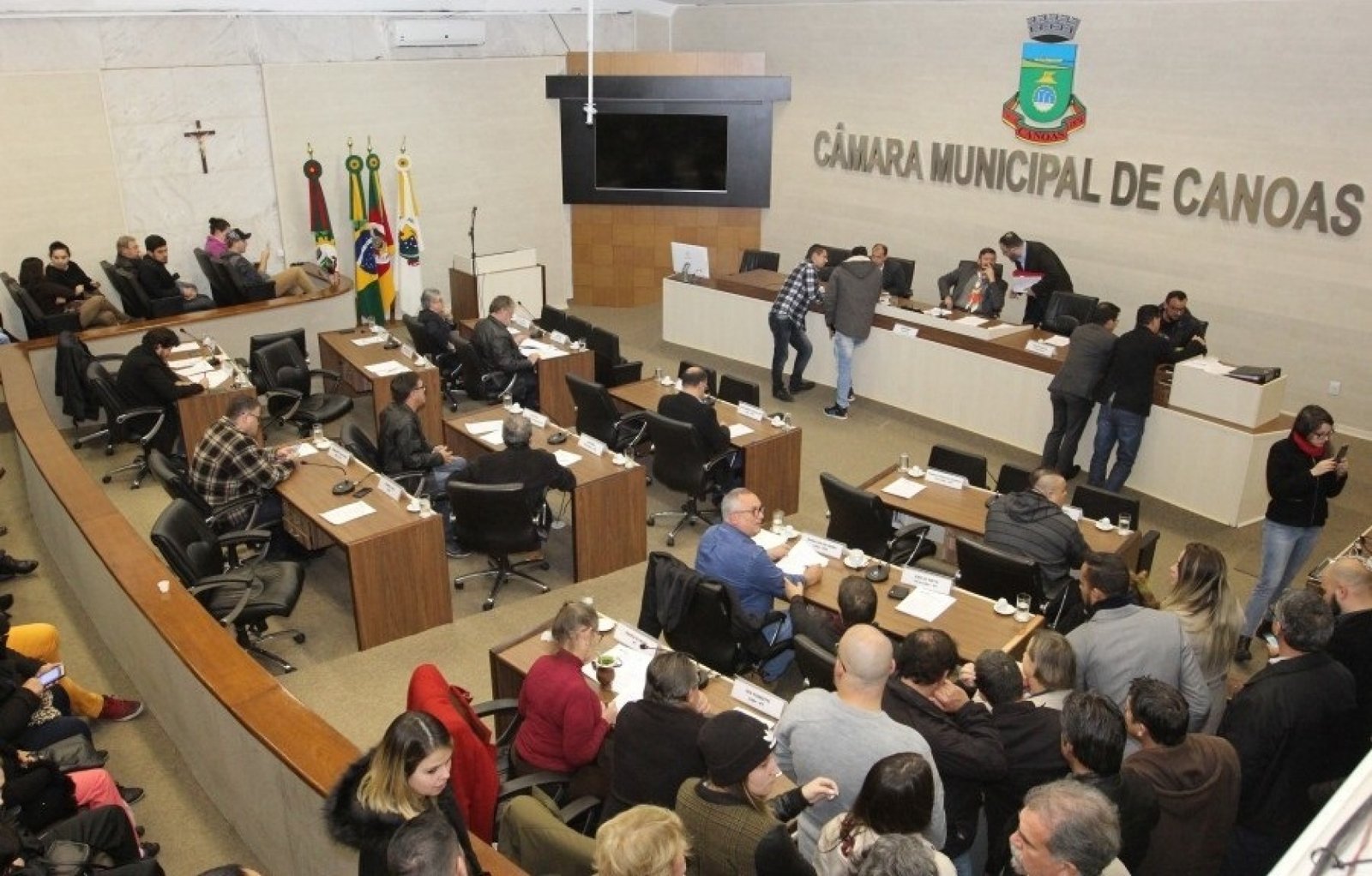 Reajuste no salário dos servidores é aprovado na Câmara Municipal