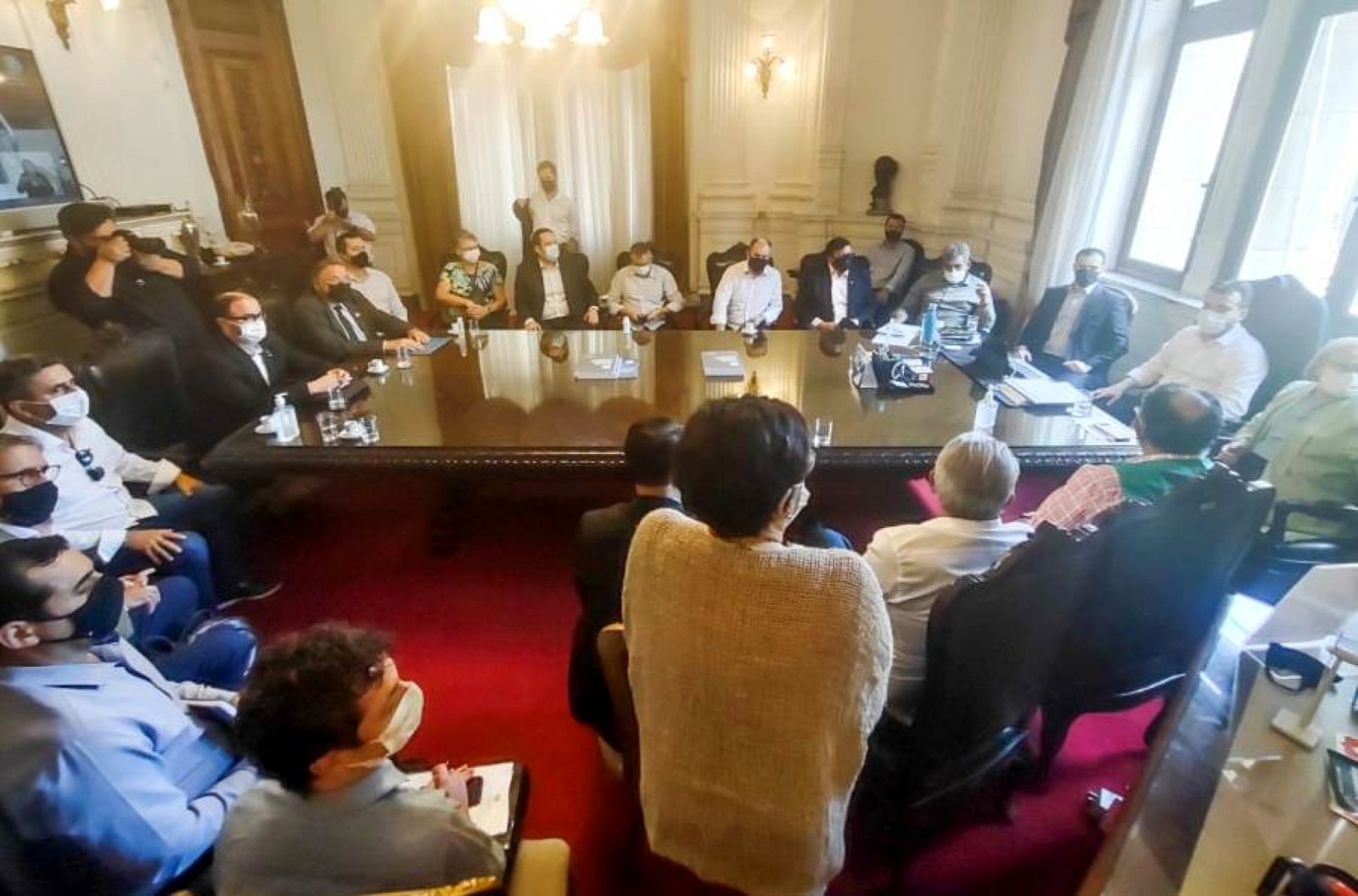 Prefeitos da região metropolitana e Governo do Estado se reuniram
